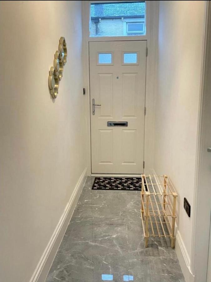 Entire 5 Star Luxury Whalley House Wifi Tv Luxury Burnley Exterior photo