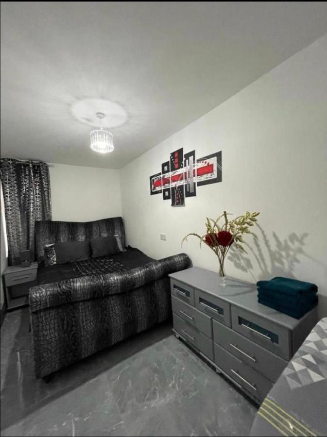 Entire 5 Star Luxury Whalley House Wifi Tv Luxury Burnley Exterior photo